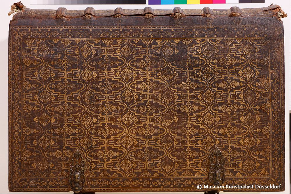 Paperblanks Alluvium Midi Hardback Journal – Plain, 240 Pages – design detail