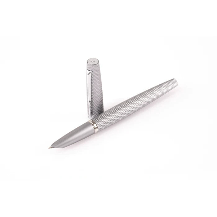 Diplomat Fountain Pen Viper Silver Guilloche - Fine/Medium