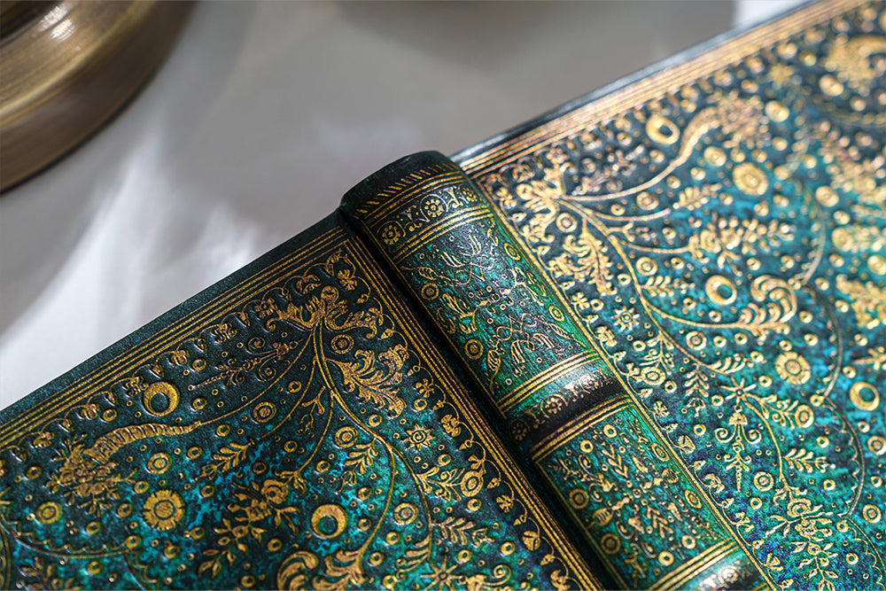 Paperblanks Emerald Flower Pencil Case – design detail