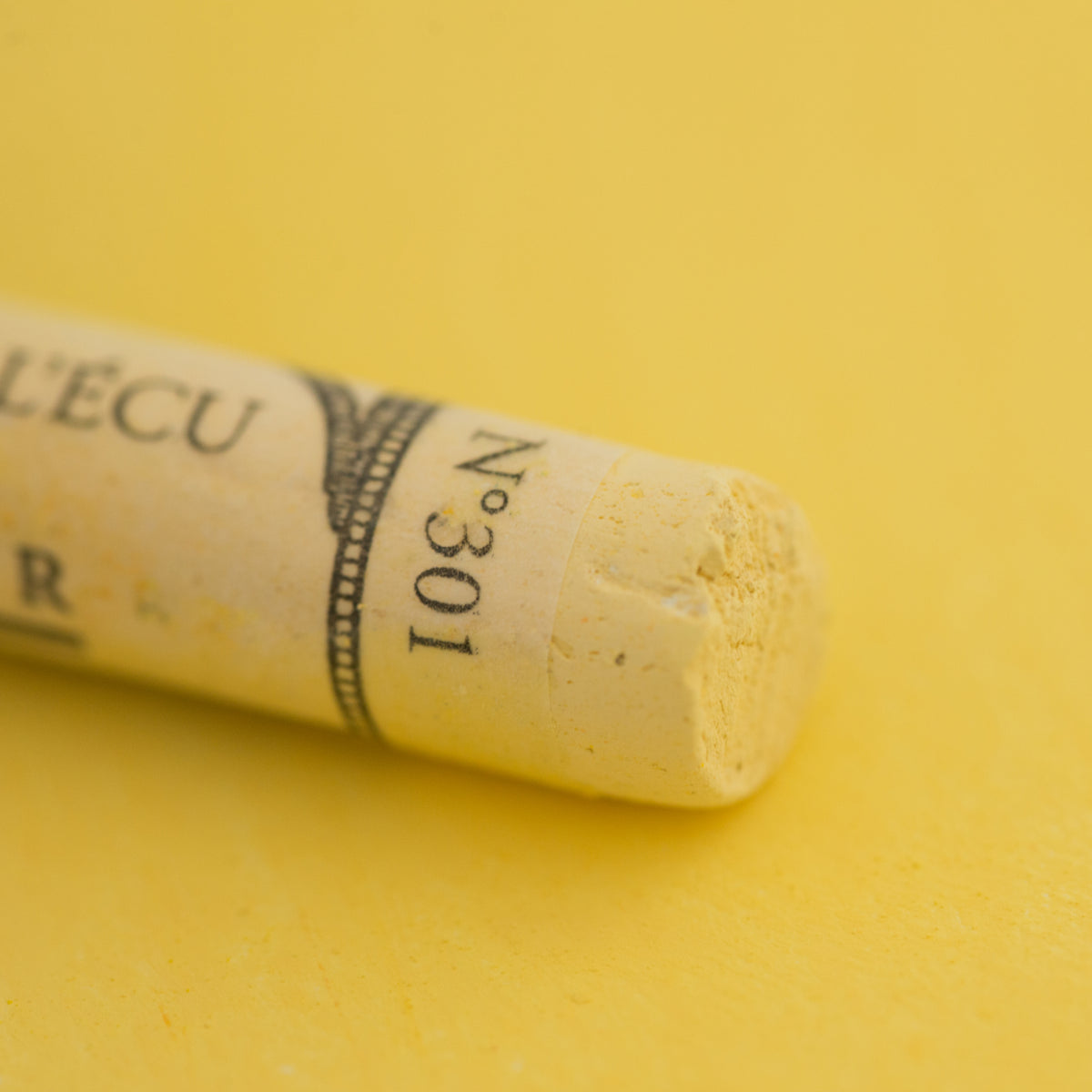 Sennelier Extra-Fine Soft Pastel, Single Boxed – Cadmium Yellow Light 301