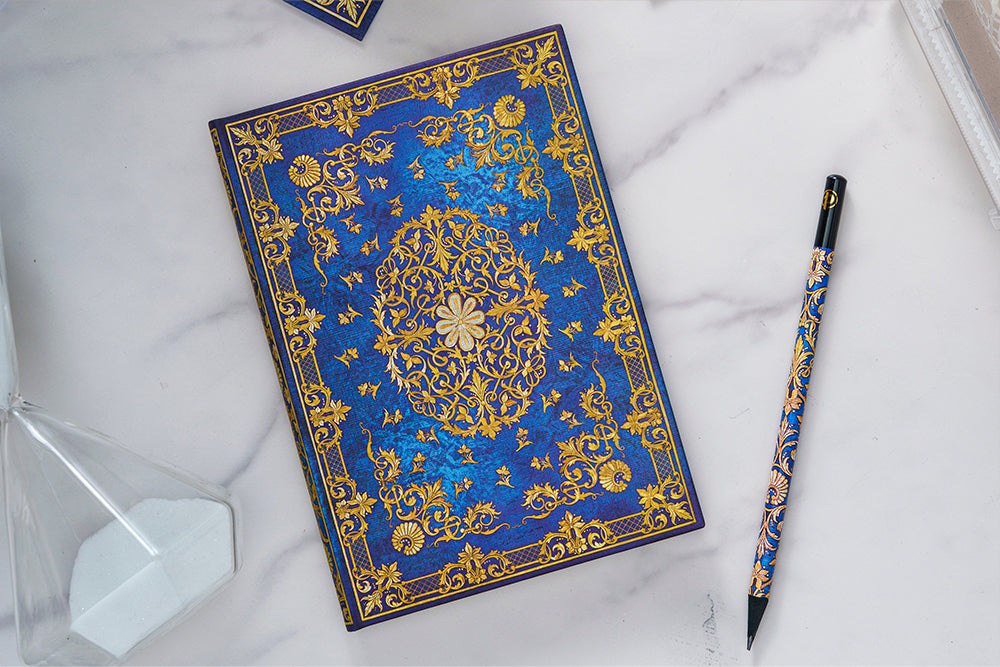 Paperblanks Silk Sky Document Folder – design detail
