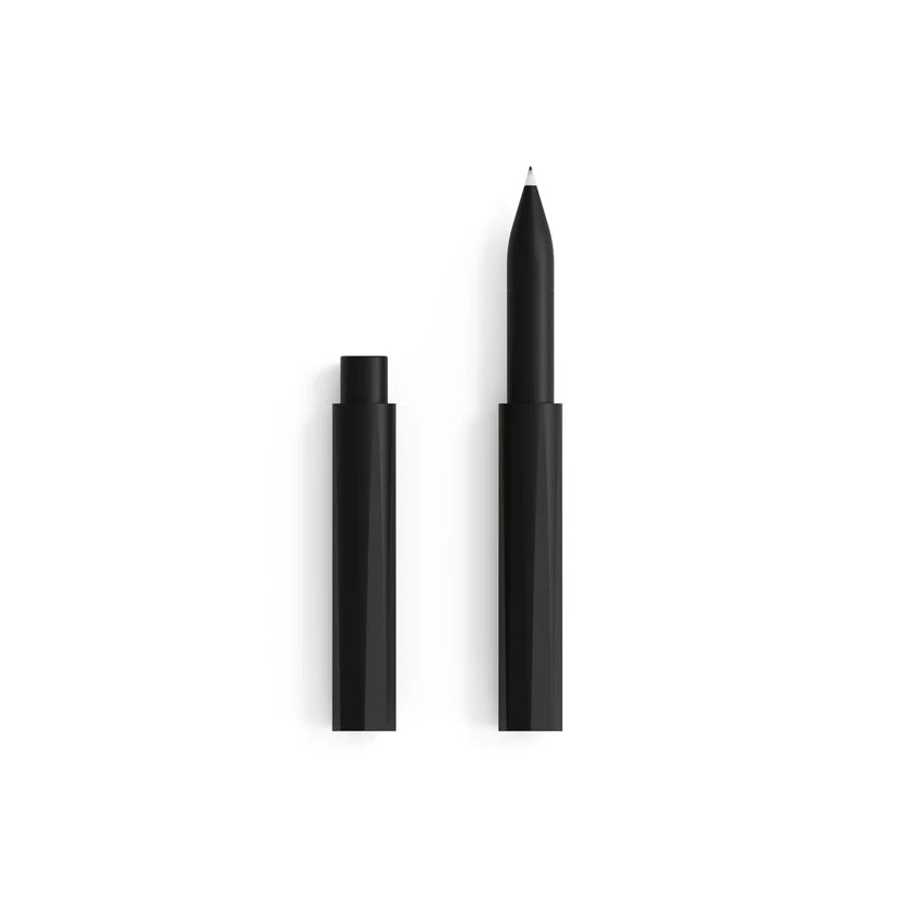 The Wren – Refillable Writing Pen | Black