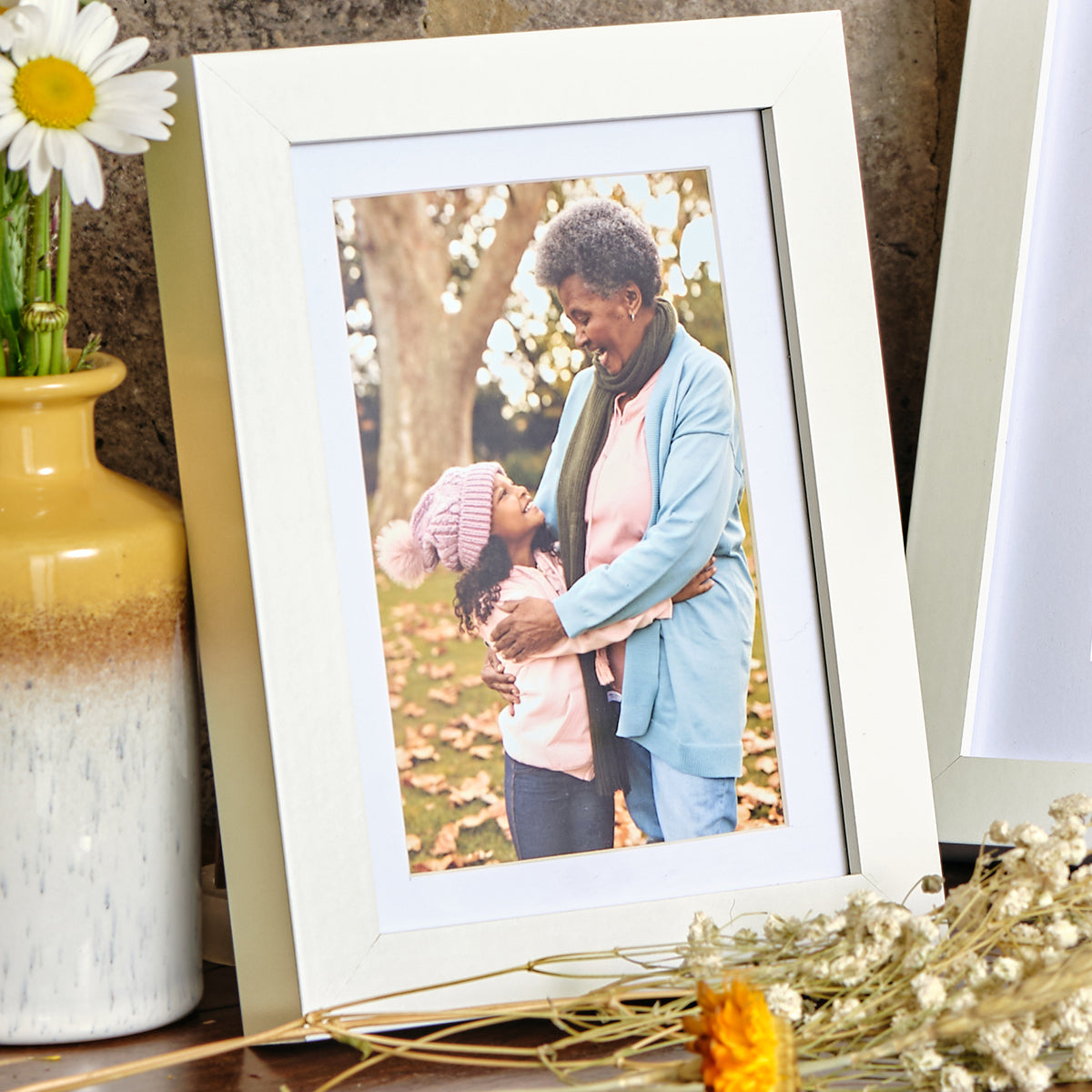 Kenro Chester white photo frame with mount