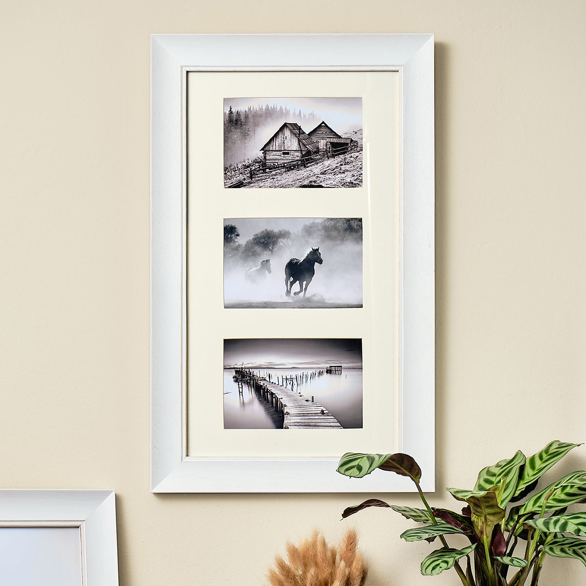 Kenro Emilia Classic Triple Photo Frame White lifestyle