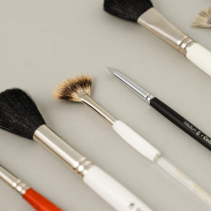 Pro Arte Twist Grip Fan All-Media Brush