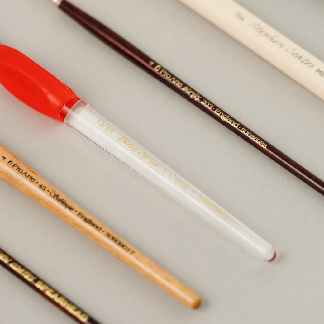 Pro Arte Twist Grip Comb All-Media Brush