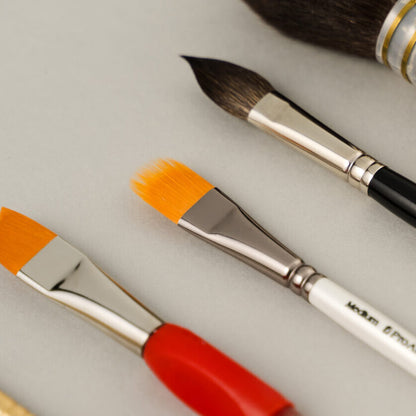 Pro Arte Terry Harrison Round Comb/Rake Special Effects Brush
