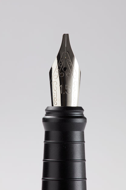 Speedball Calligraphy Fountain Pen – 1.5mm Nib