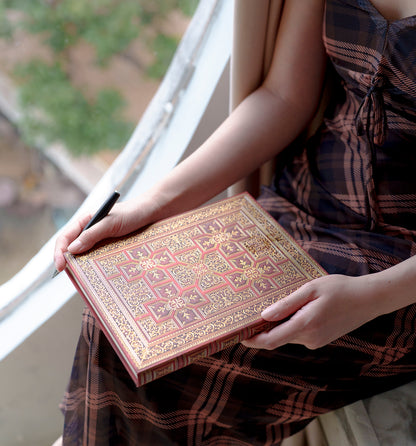 Paperblanks War of the Roses Grande Hardback Journal – Plain, 128 Pages – lifestyle image
