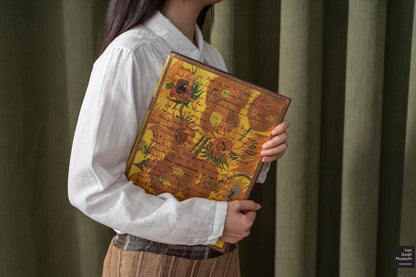 Paperblanks Van Gogh, Sunflowers Document Folder – lifestyle image