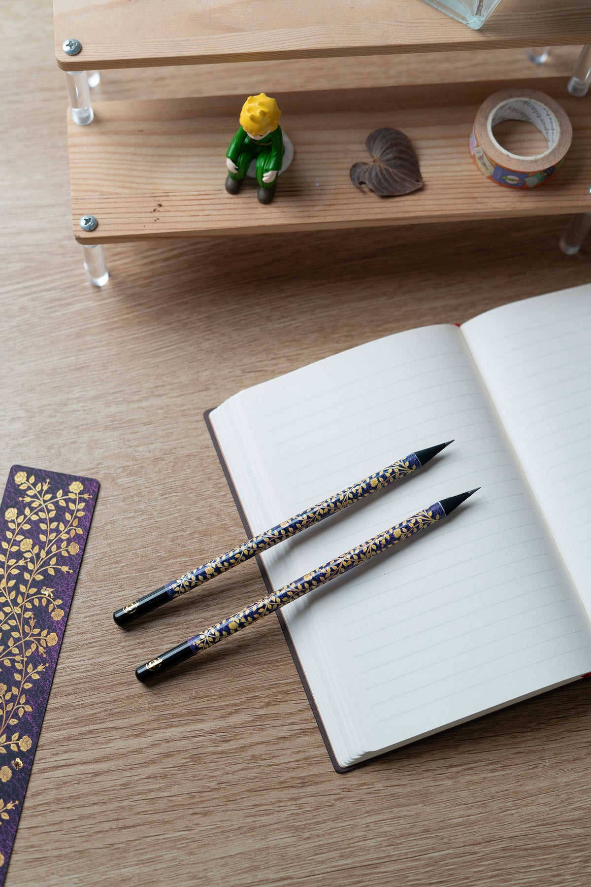 Paperblanks New York Rose Pencils – Pack of 4 – lifestyle image