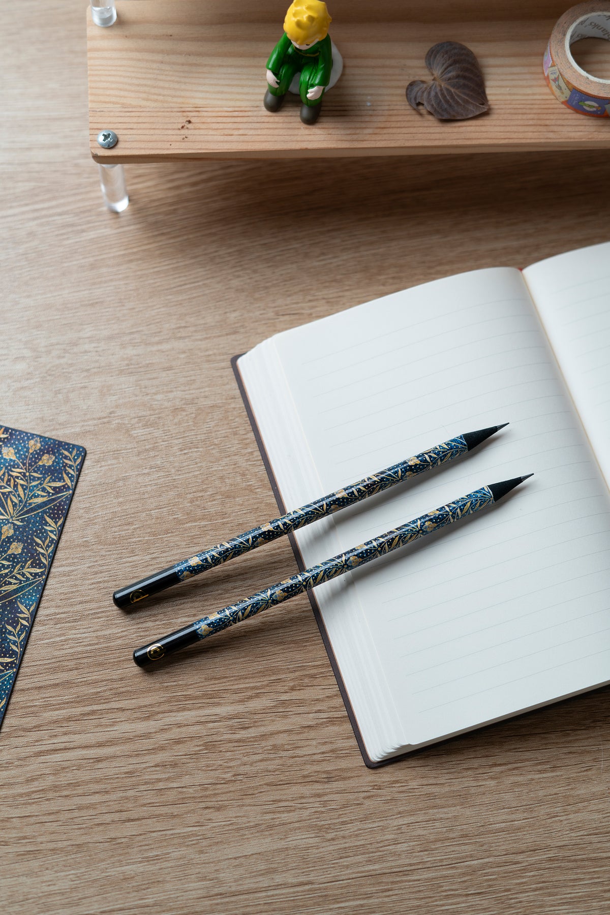 Paperblanks Wildflower Song Pencils – Pack of 4 – lifestyle image