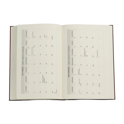 Paperblanks 2027 Carlo Collodi, Pinocchio Maxi Hardback Diary – Week-to-View Vertical – inside pages