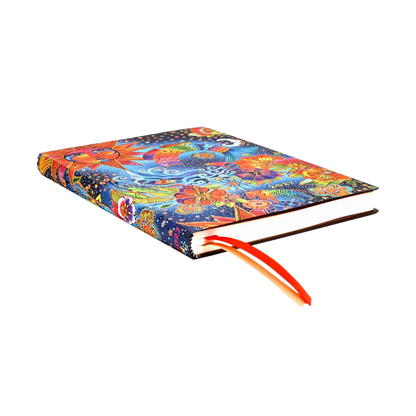 Paperblanks 2027 Celestial Magic Midi Softback Flexi Diary – Week-to-View Horizontal – page edge