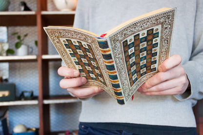 Paperblanks Aureo Mini Softback Flexi Journal – Plain, 176 Pages – design detail
