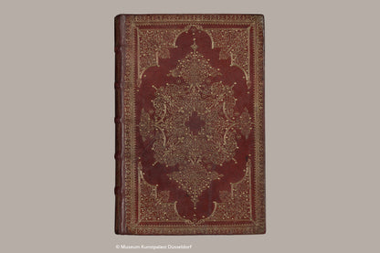 Paperblanks Bijou Hardback Guest Book – Plain, 144 Pages – design detail