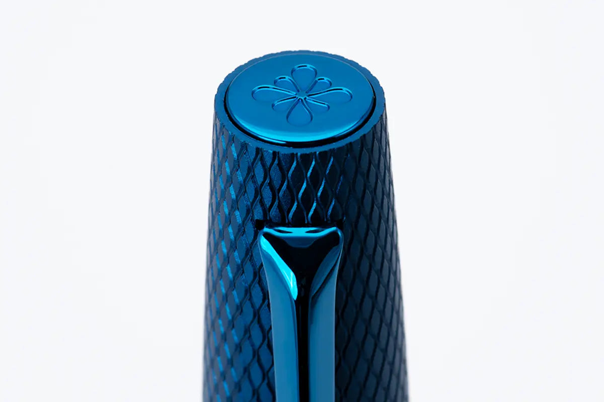 Viper Fountain Pen Viper Blue Guilloche - Fine/Medium