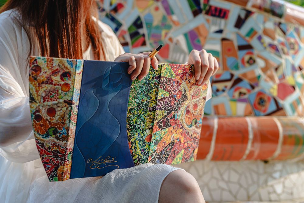 Paperblanks 2027 Gaudi’s Sun Ultra Hardback Diary – Day-per-Page – design detail