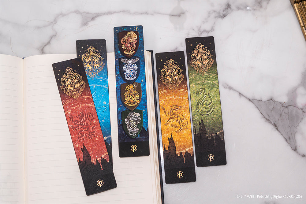 Paperblanks Gryffindor Bookmark Bookmark – design detail