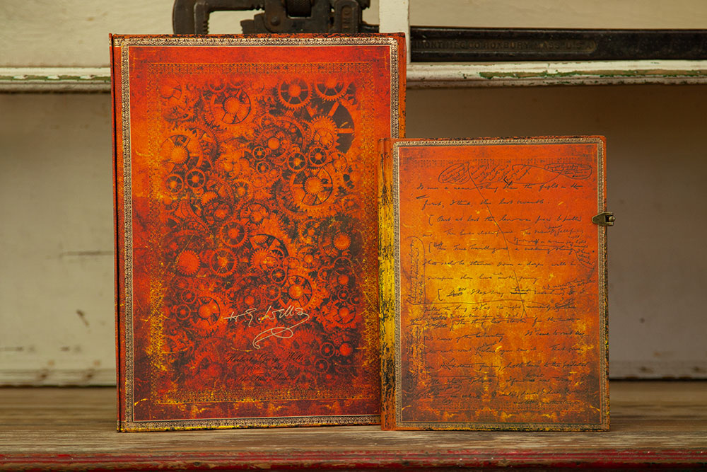 Paperblanks H.G. Wells’ 75th Anniversary Manuscript Box – design detail