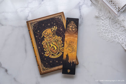 Paperblanks Hufflepuff Bookmark Bookmark – design detail