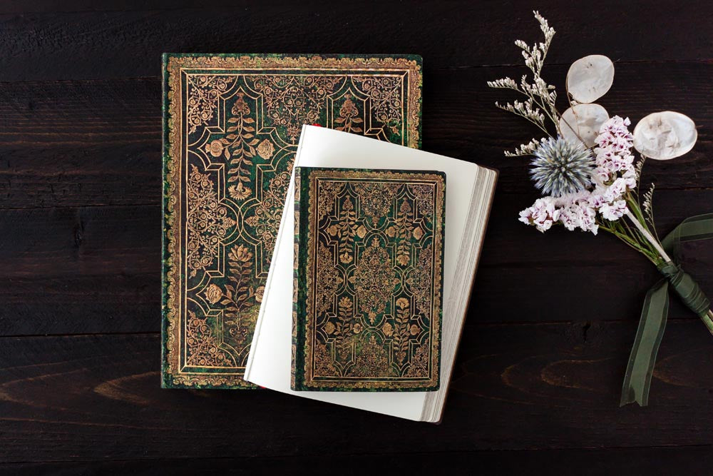 Paperblanks Juniper Midi Softback Flexi Journal – Plain, 240 Pages – design detail