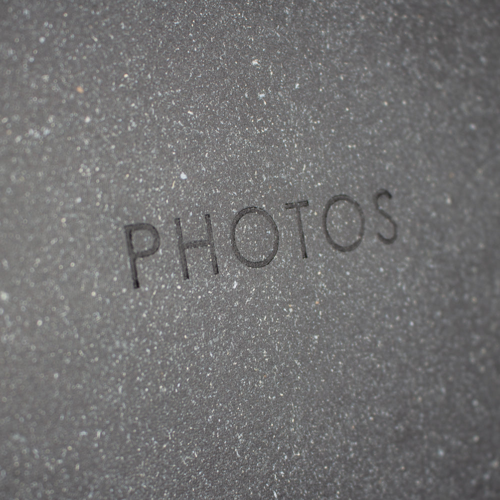 Kenro Signature memo album, charcoal – debossed detail