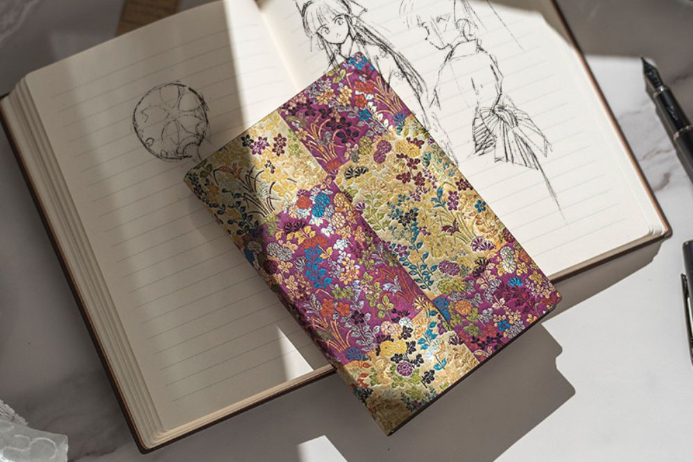Paperblanks Kara-ori Pink Ultra Softback Flexi Journal – Lined, 176 Pages – design detail