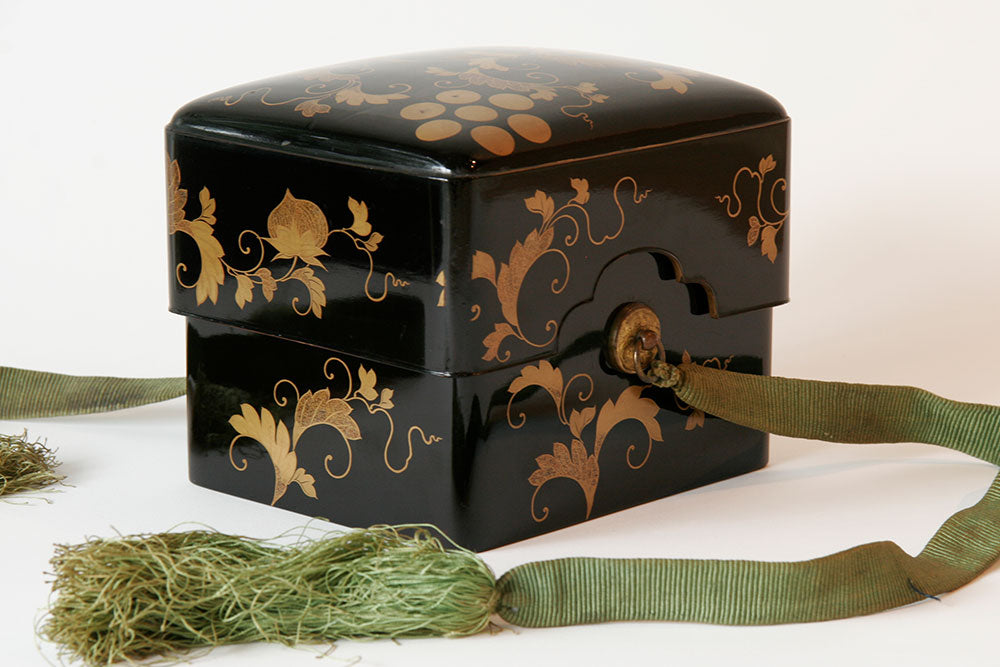 Paperblanks Karakusa Mini Hardback Journal – Lined, 176 Pages – design detail