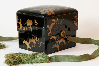 Paperblanks Karakusa/Kara-ori Washi Tape – Pack of 2 – design detail