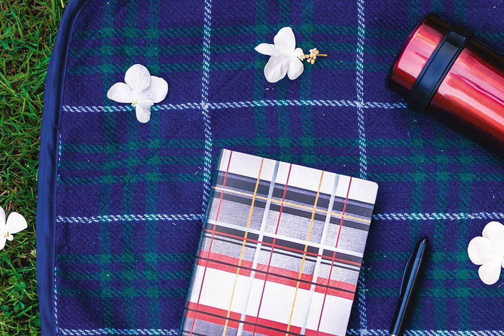 Paperblanks Kensington Midi Hardback Journal – Lined, 144 Pages – design detail