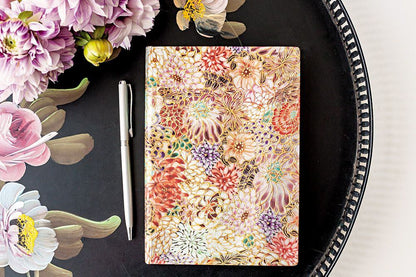 Paperblanks Kikka Ultra Softback Flexi Journal – Plain, 240 Pages – design detail