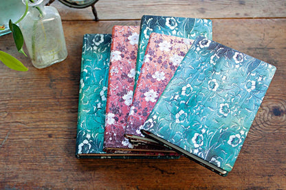 Paperblanks Kuro Mini Hardback Journal – Plain, 176 Pages – design detail