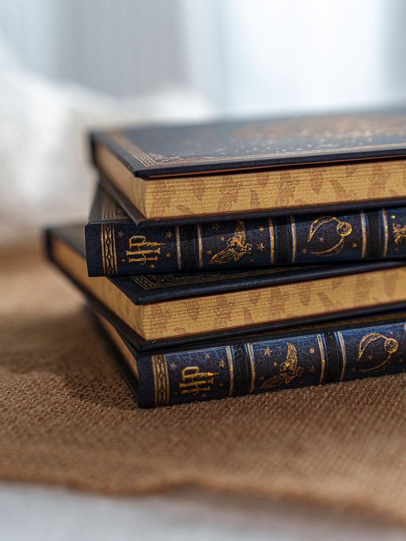 Paperblanks 2027 Legends of Hogwarts Diary Ultra Hardback Diary – Week-to-View Vertical – design detail