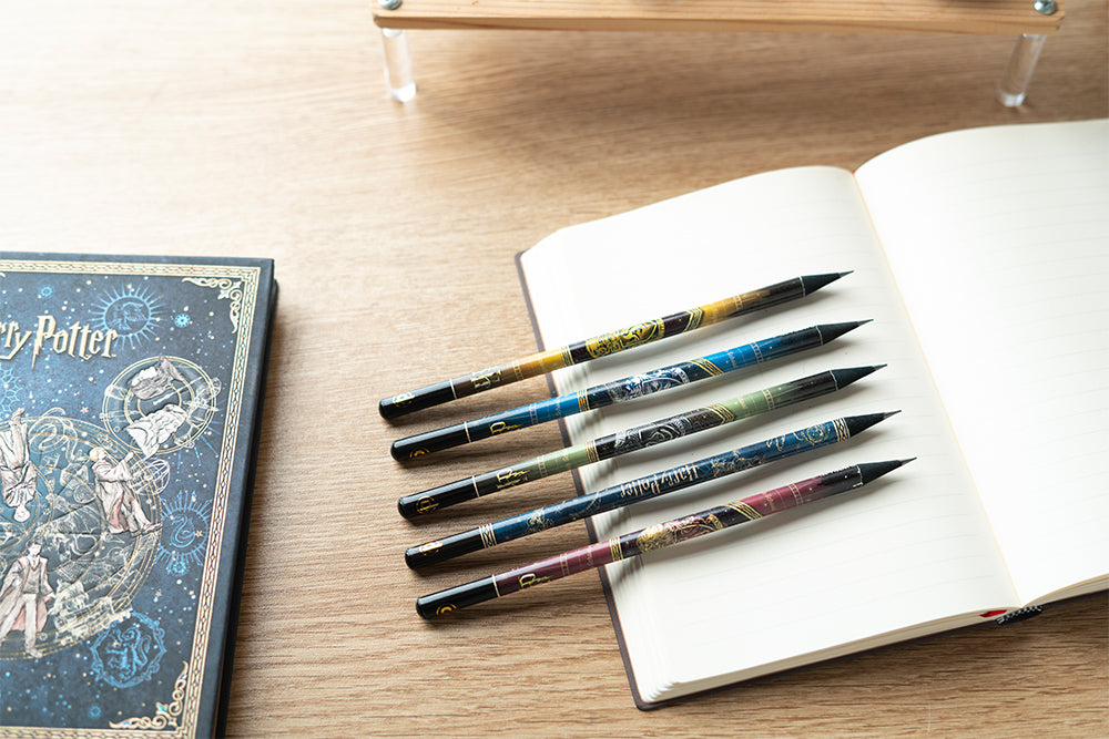 Paperblanks Legends of Hogwarts Pencils Pencils – Pack of 4 – design detail