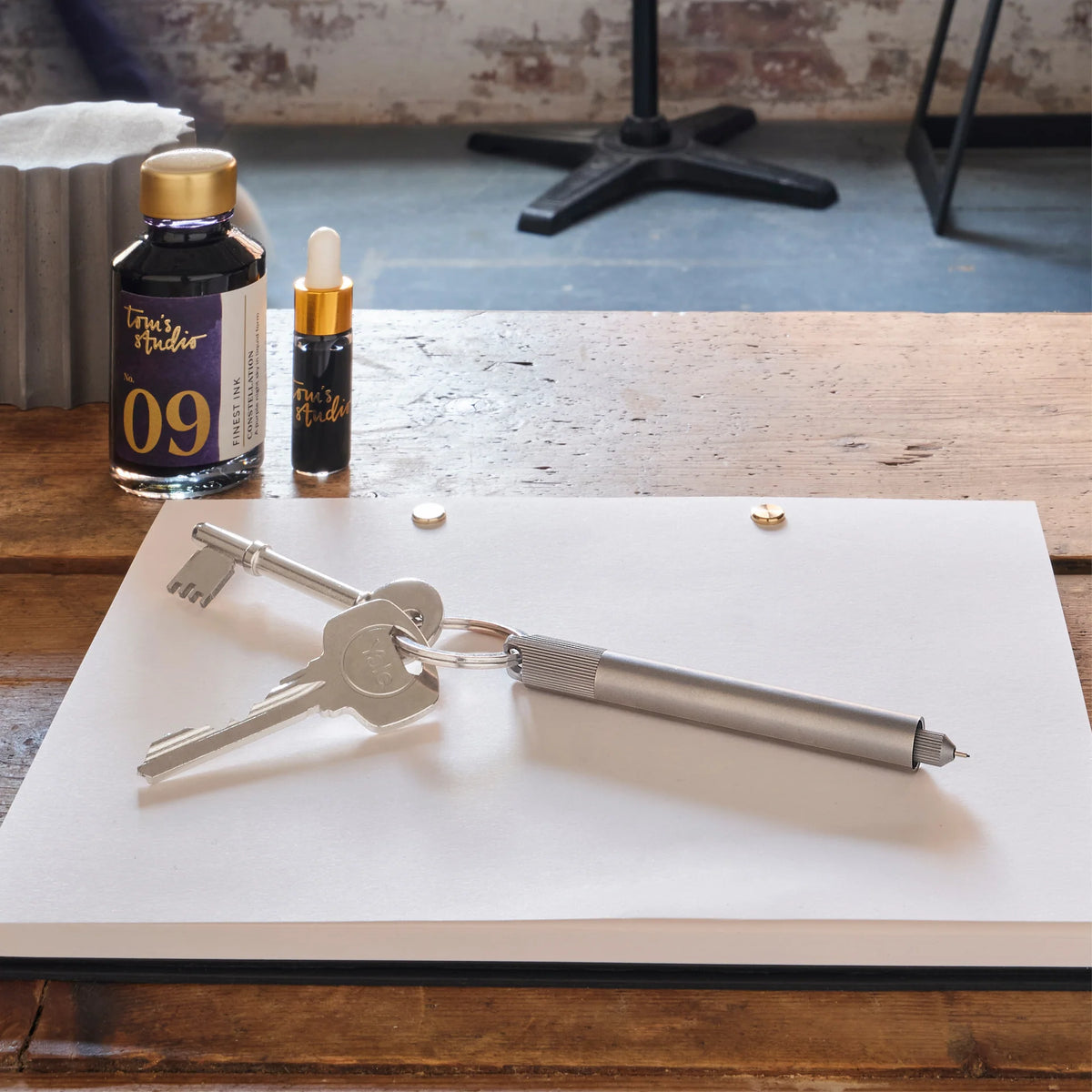 Lumos – Refillable Fineliner Pen | Mini Titanium