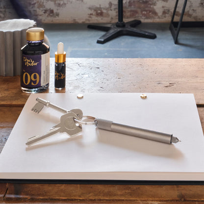 Lumos – Refillable Fineliner Pen | Mini Titanium