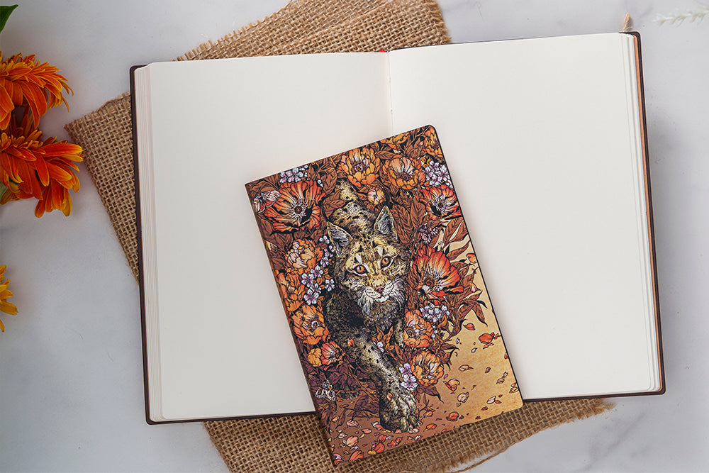 Paperblanks Lynx Rising Bookmark – design detail