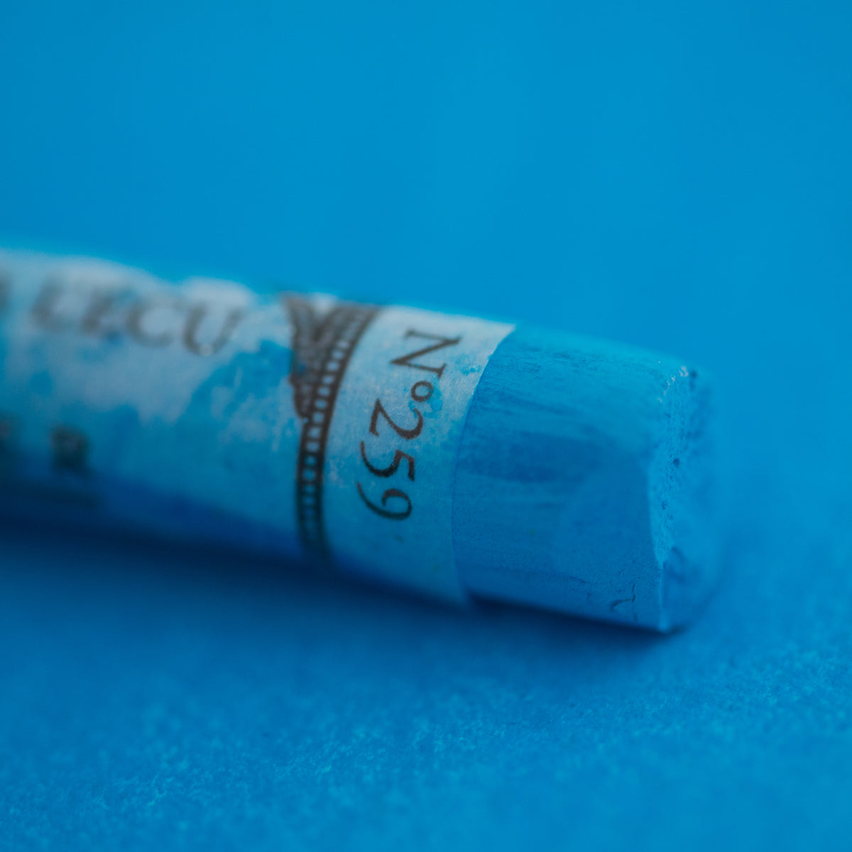 Sennelier Extra-Fine Half Soft Pastel, Single Boxed – Cerulean Blue 259