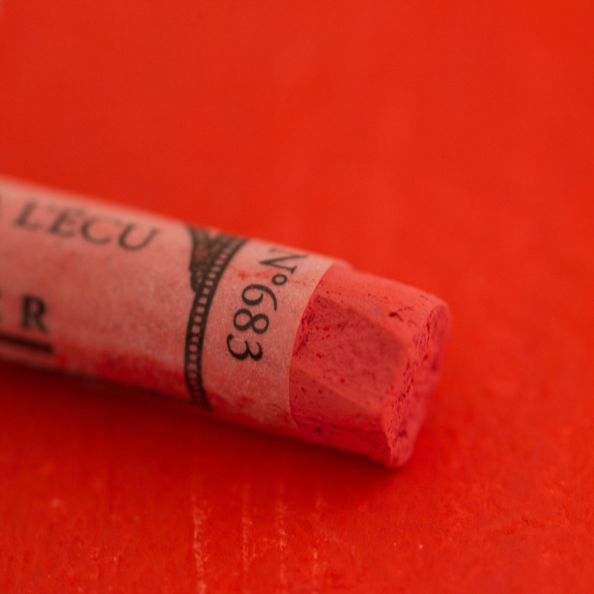 Sennelier Extra-Fine Soft Pastel – Helios Red 683