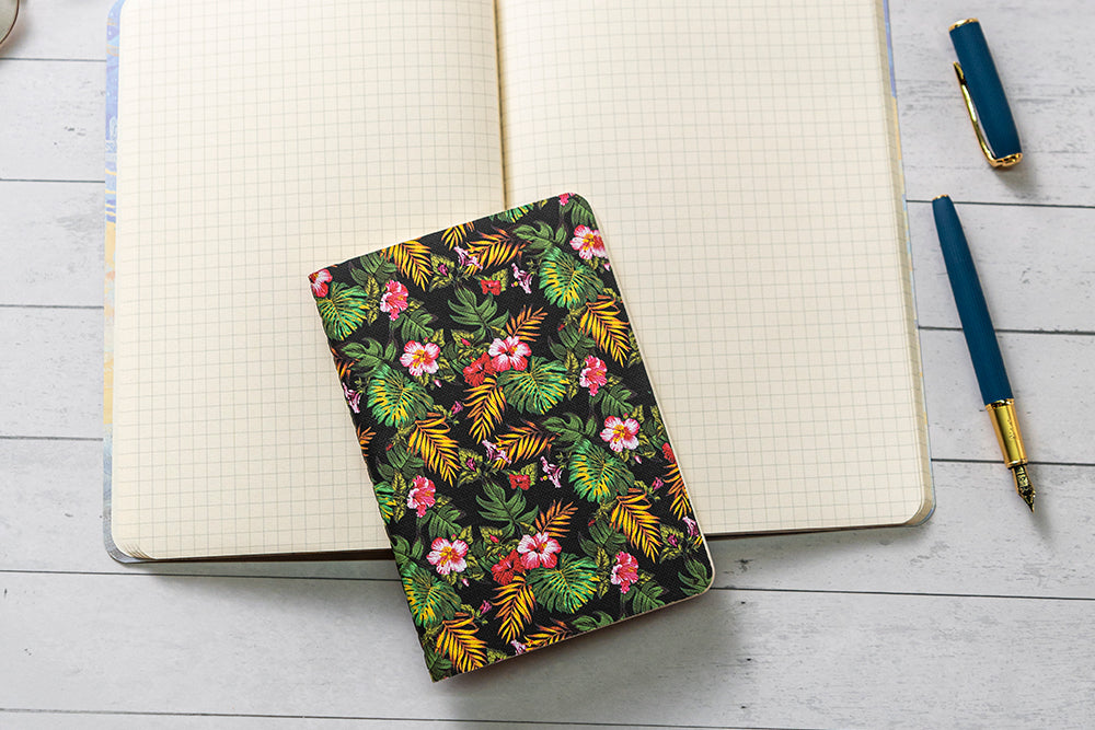 Paperblanks Nani A5 Cahier Notebook – Squared – design detail
