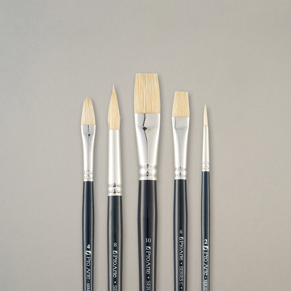 Pro Arte W11 Studio Hog Oil Brush Set in Wallet