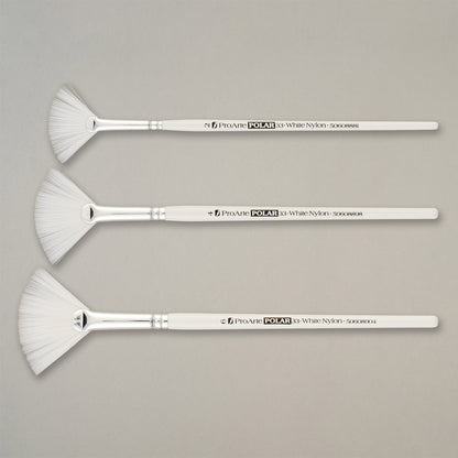 Pro Arte Polar Fan Brush