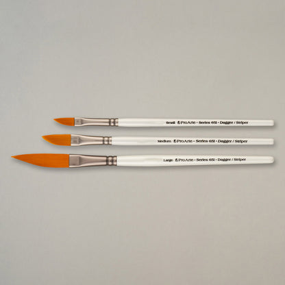 Pro Arte Terry Harrison Dagger/Striper Special Effects Brush