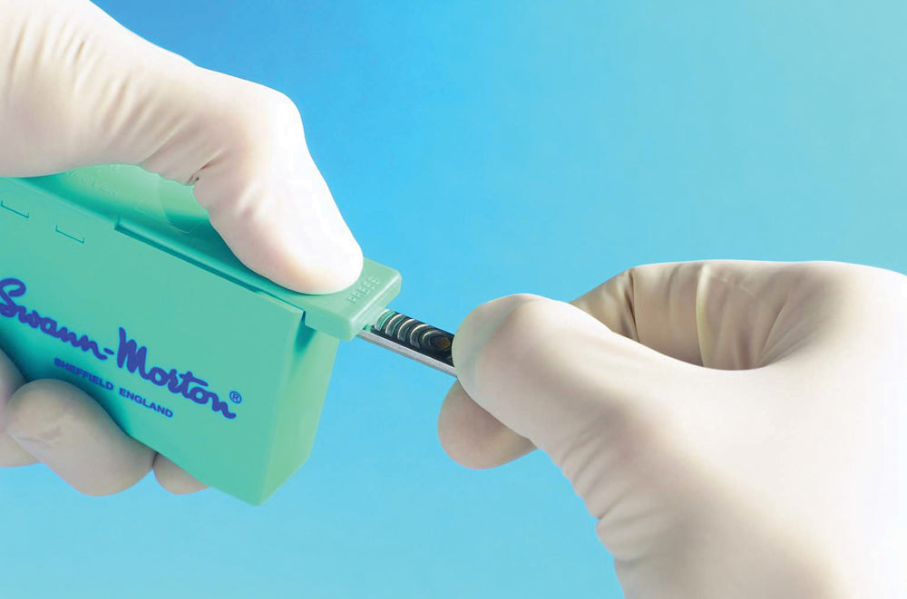 Swann-Morton Blade Remover Unit