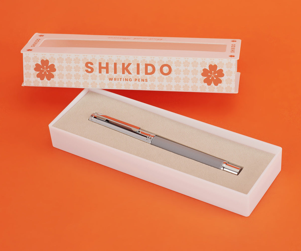 Shikido Ginkuro fountain pen view