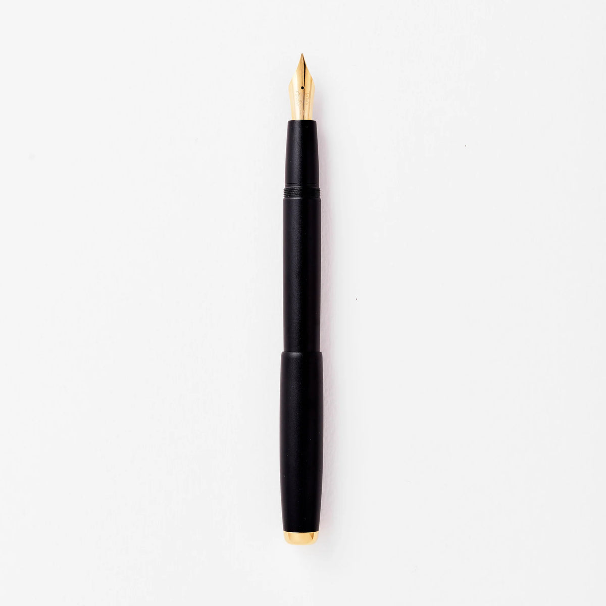 Studio Fountain Pen | Black - Titanium Flex