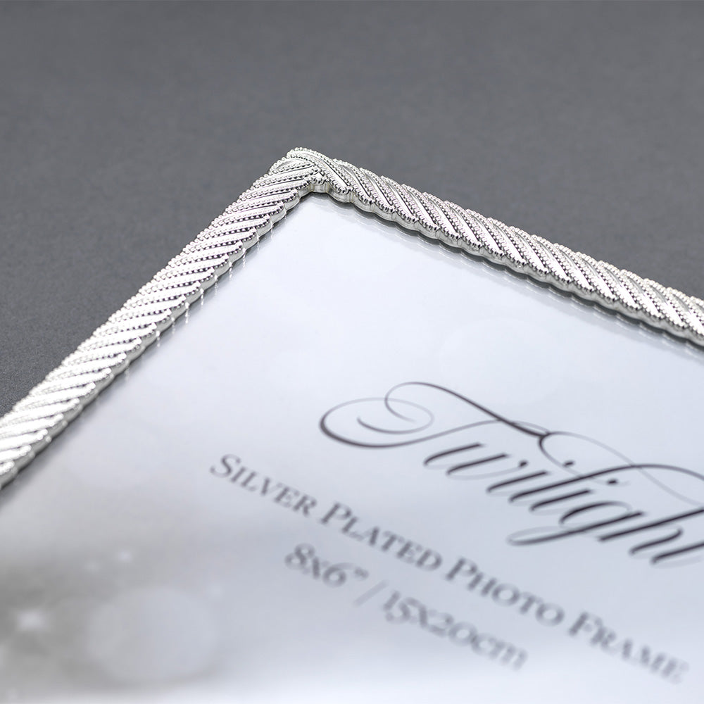 Kenro Twilight beaded moulding detail