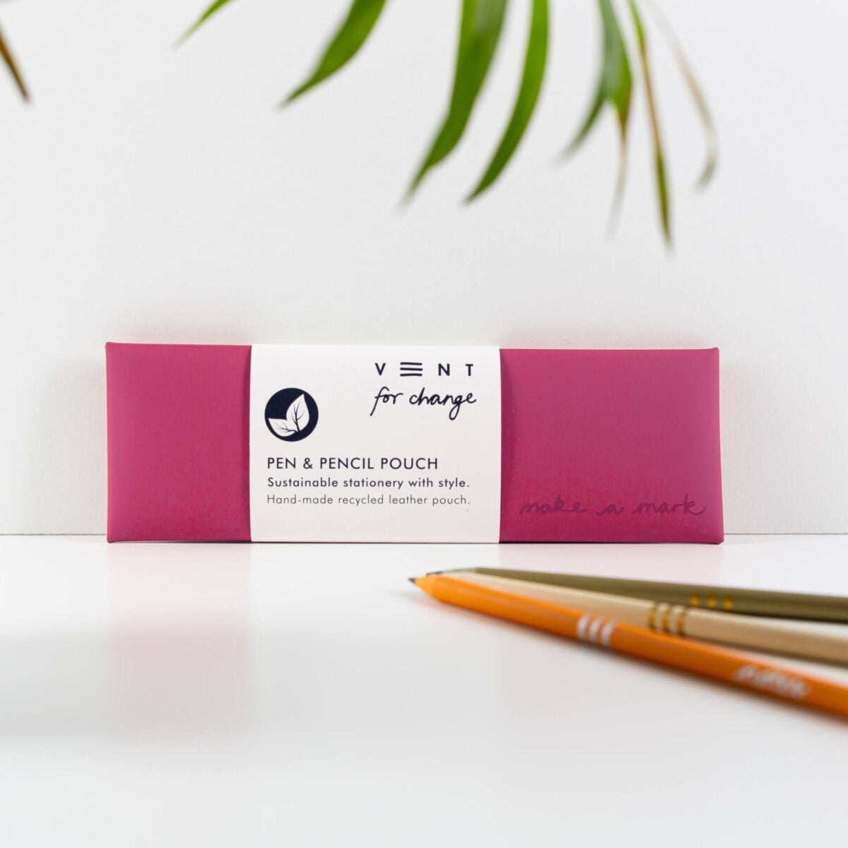VENT Make a Mark Recycled Leather Pen & Pencil Pouch – Raspberry Pink