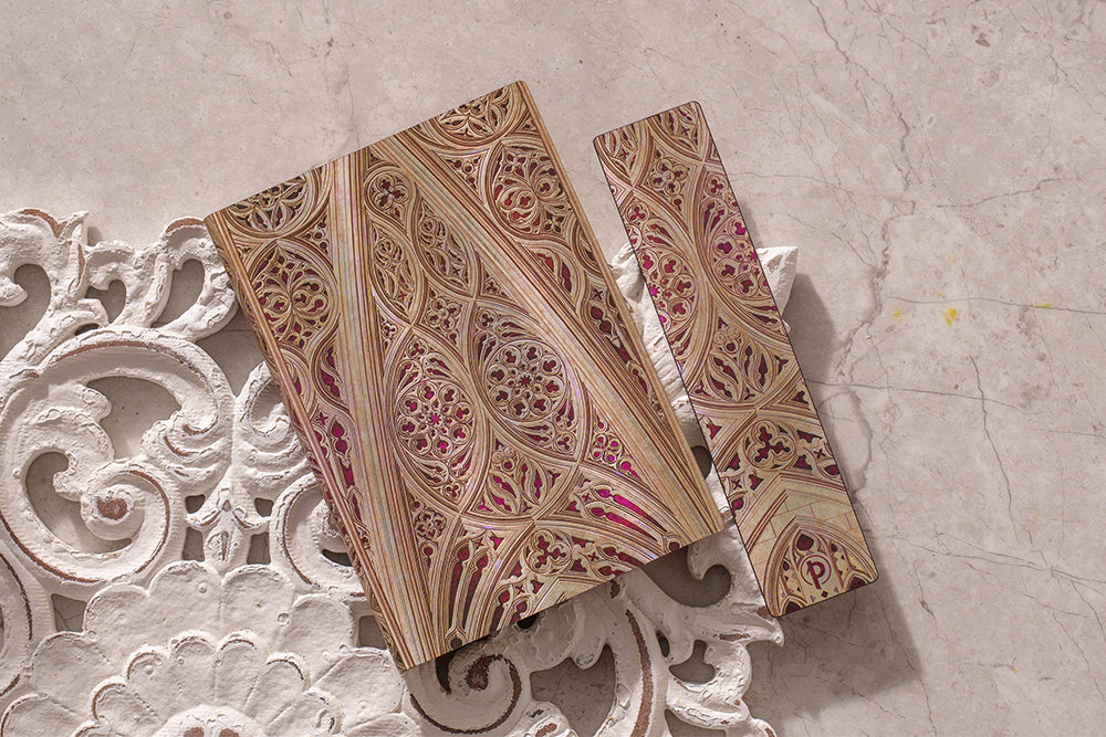 Paperblanks Vault of the Milan Cathedral (Burgundy) Bookmark – design detail